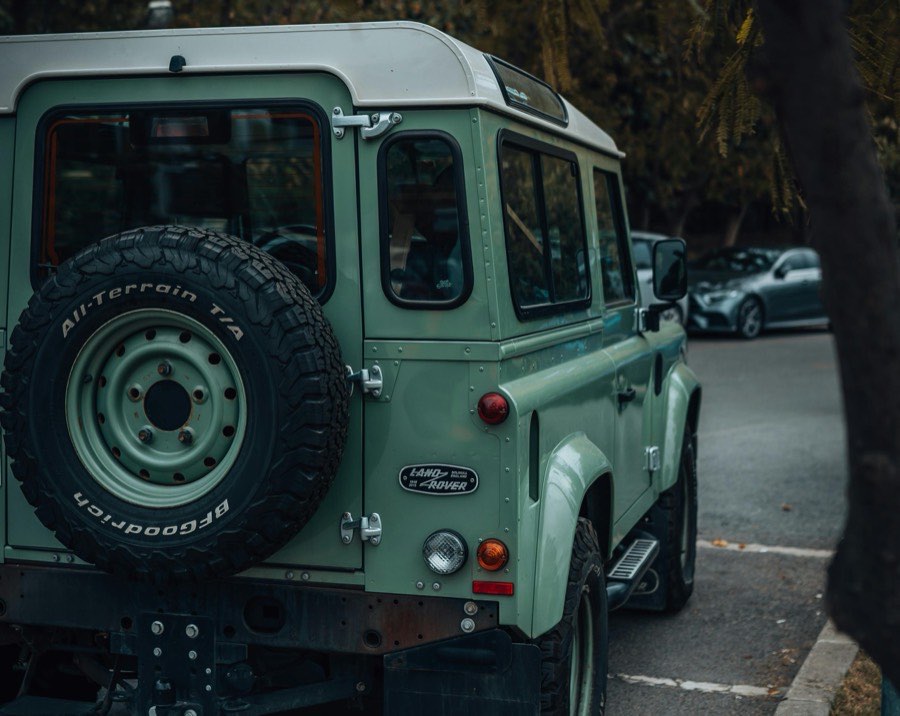 Classic Land Rover Defender Paint Pens, Pots & Aerosols | PaintNuts